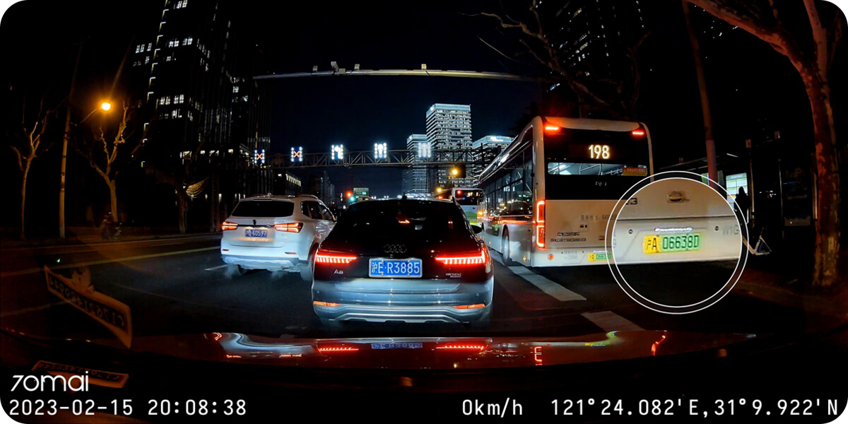 70mai A200 - przykładowy kadr nocny prezentujący technologię Night Owl Vision